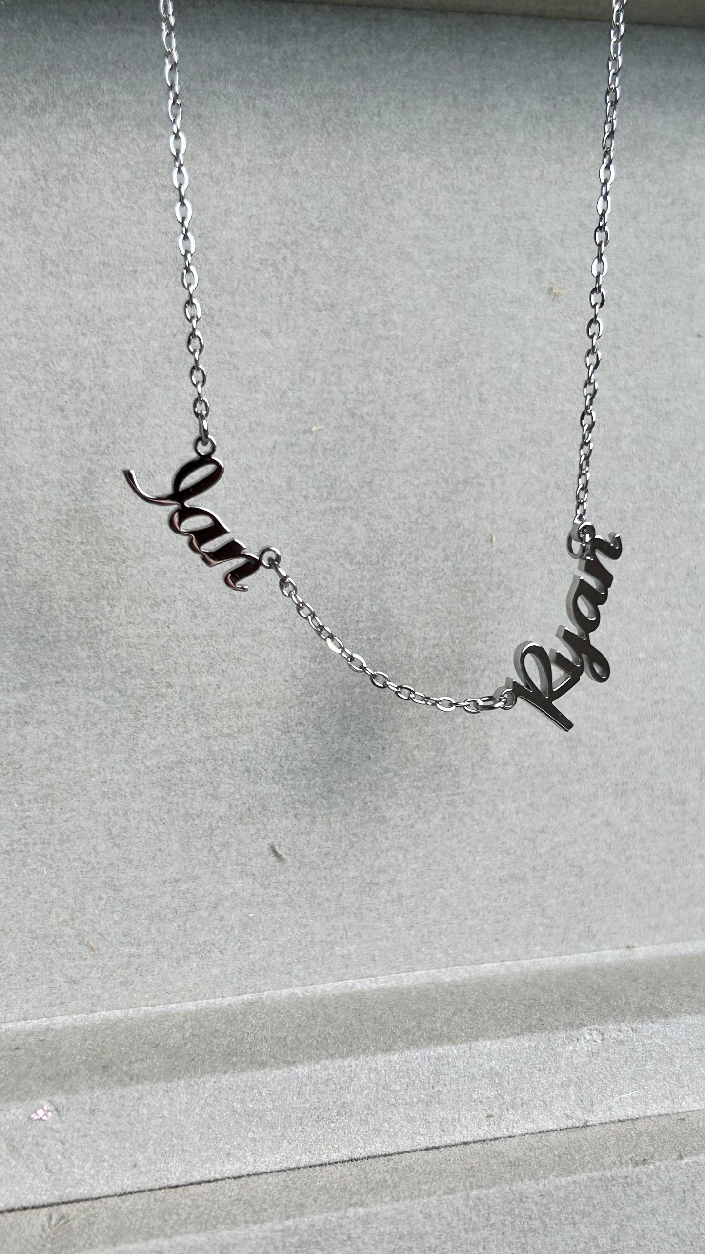 MULTIPLE NAMES NECKLACE