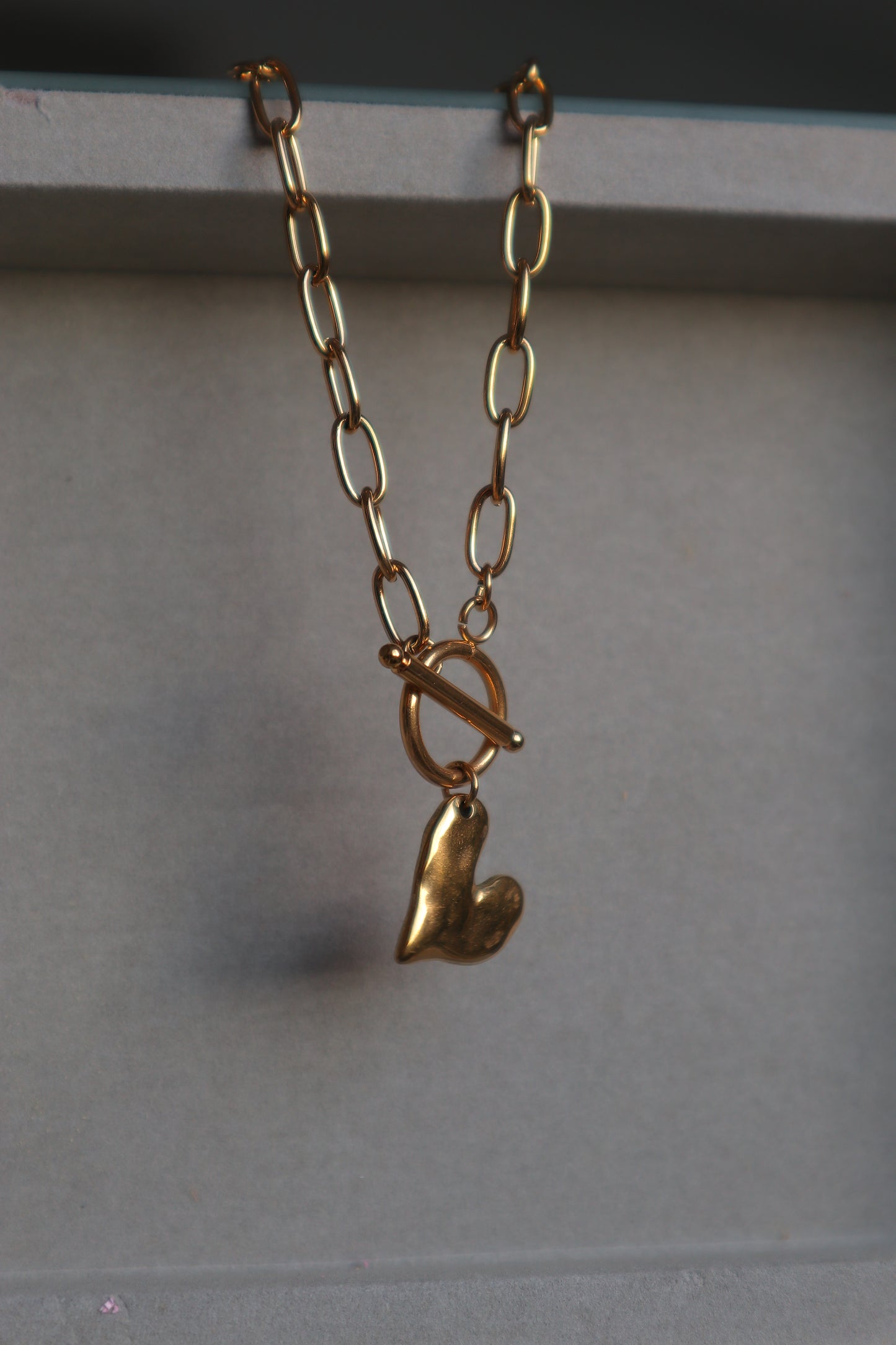 AMOR NECKLACE