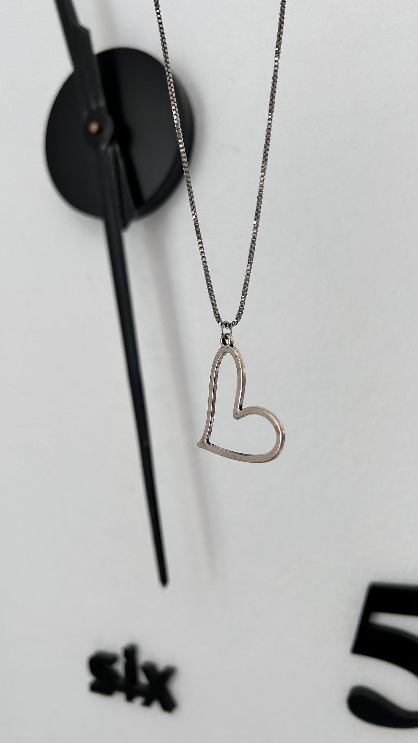 SILVER HEART NECKLACE