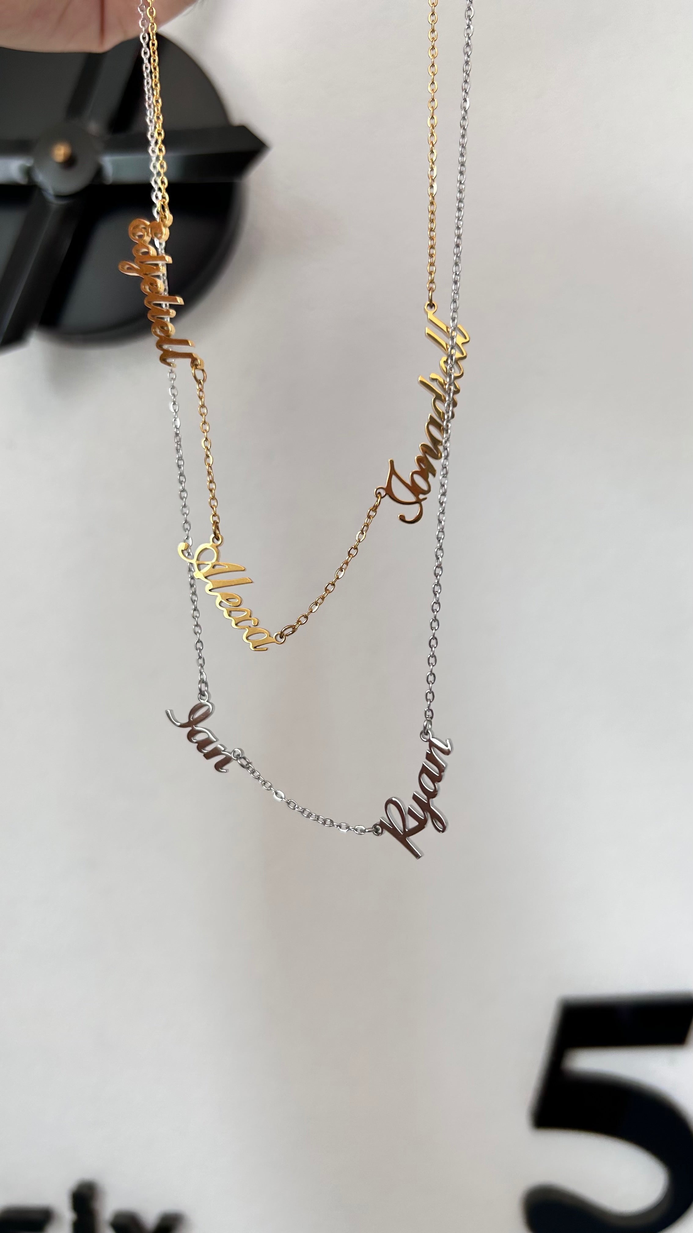 Several Names MULTIPLE NAMES NECKLACE – PASSIONEKUSTOM