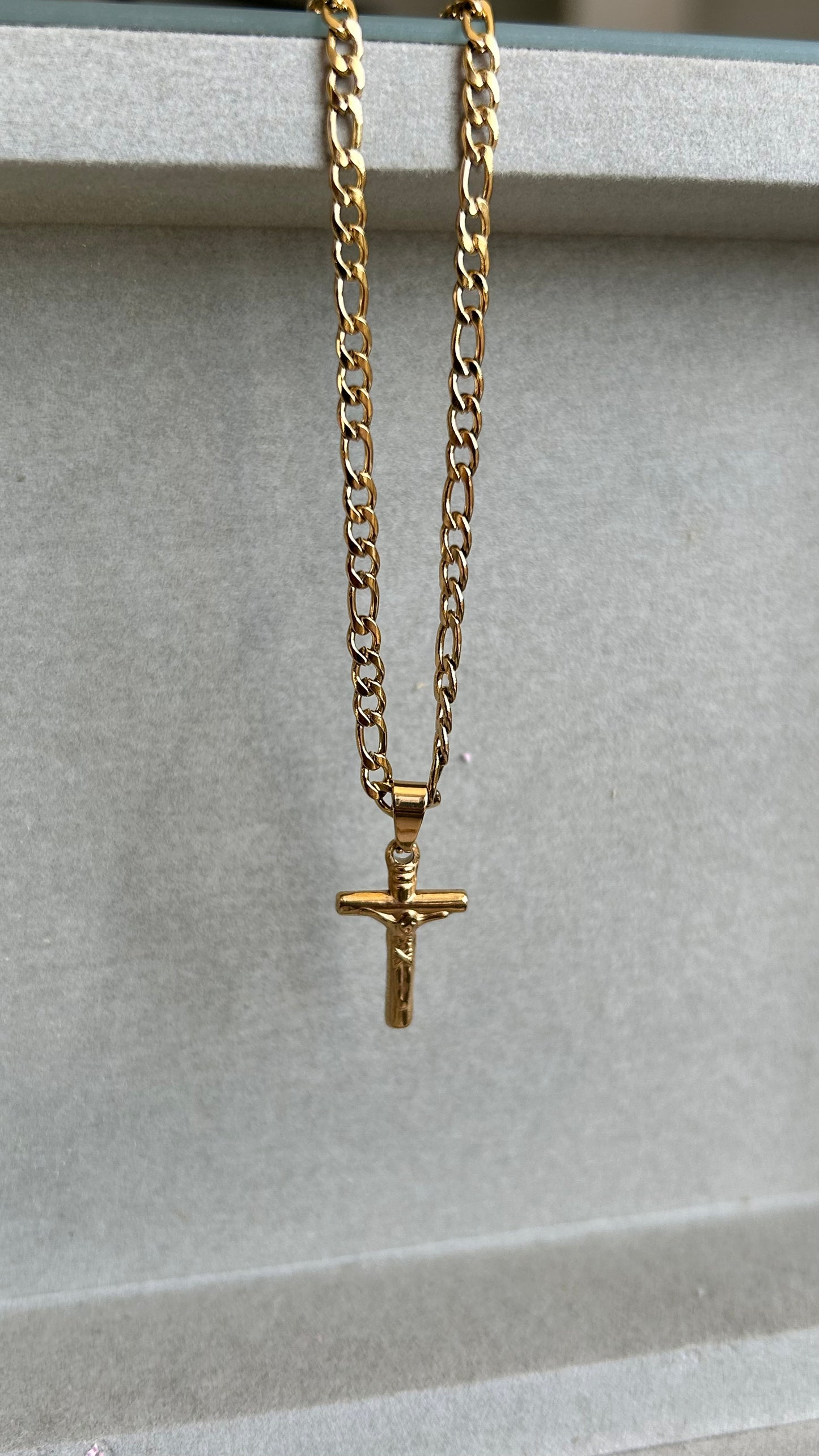 MINI CROSS NECKLACE