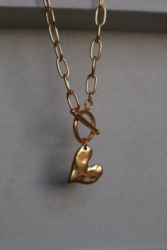 AMOR NECKLACE